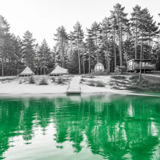 Séjour au lac Vert de Dun sur Meuse : escapade nature entre plage, camping et hébergements insolites